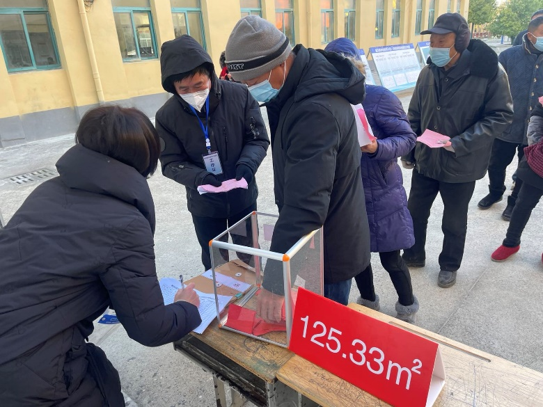 江苏沭阳县塘沟镇:群众选新房 幸福正启航