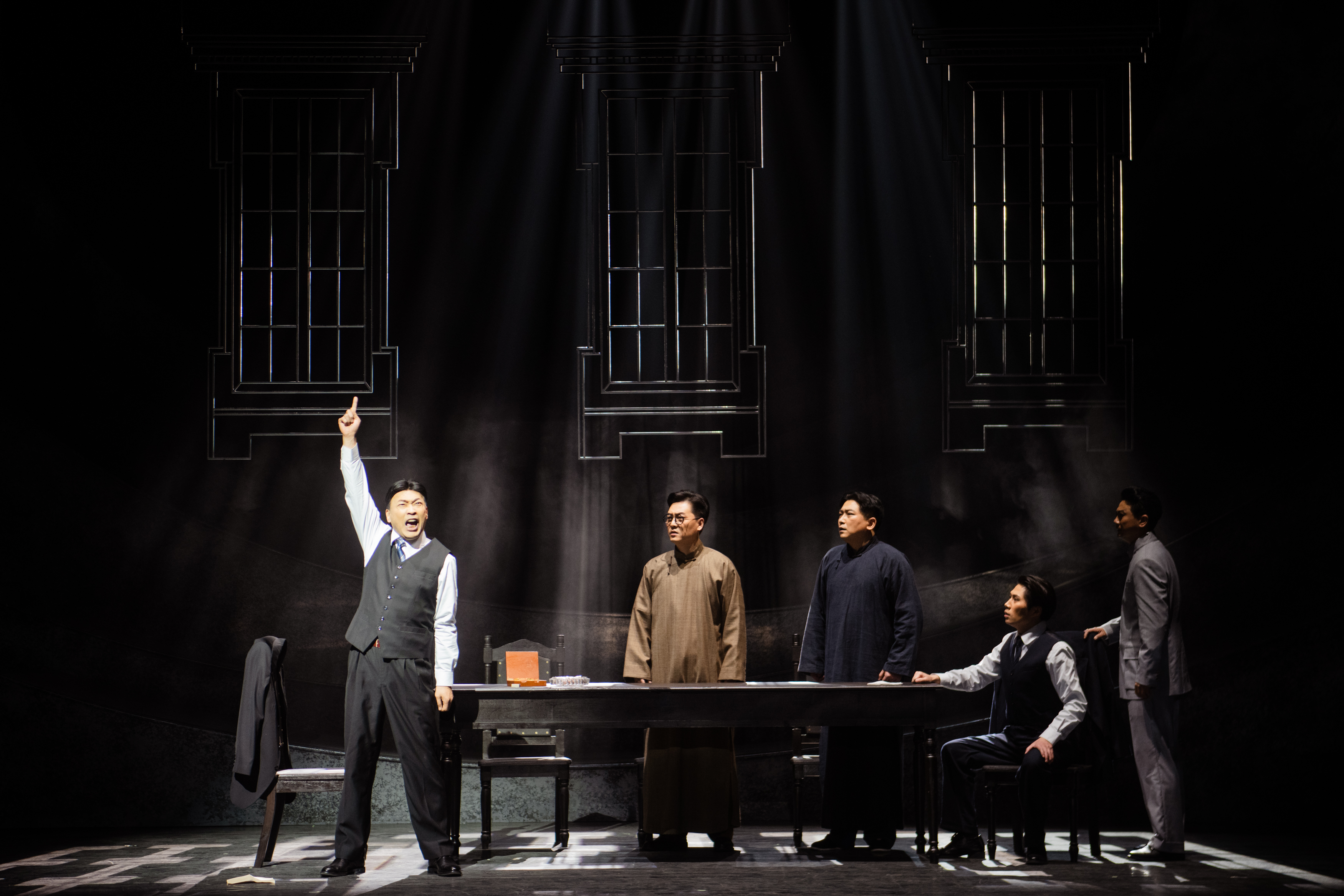 原创话剧《狂澜》武汉公演 再现八七会议始末