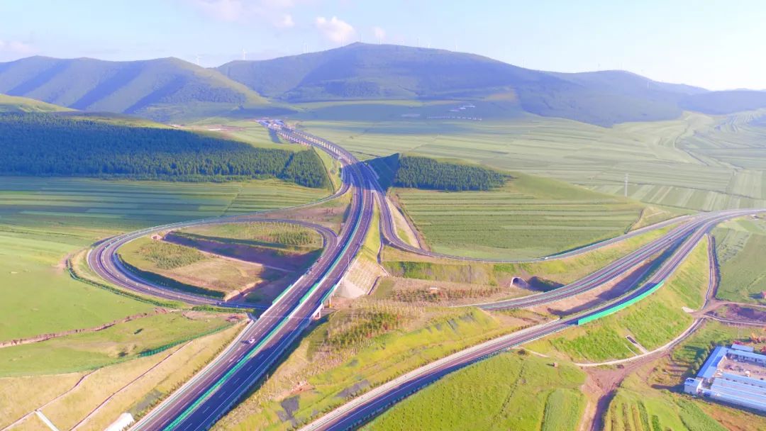 交通寻美 | 争创全省最美高速路,来看张承张家口分公司这条路的故事