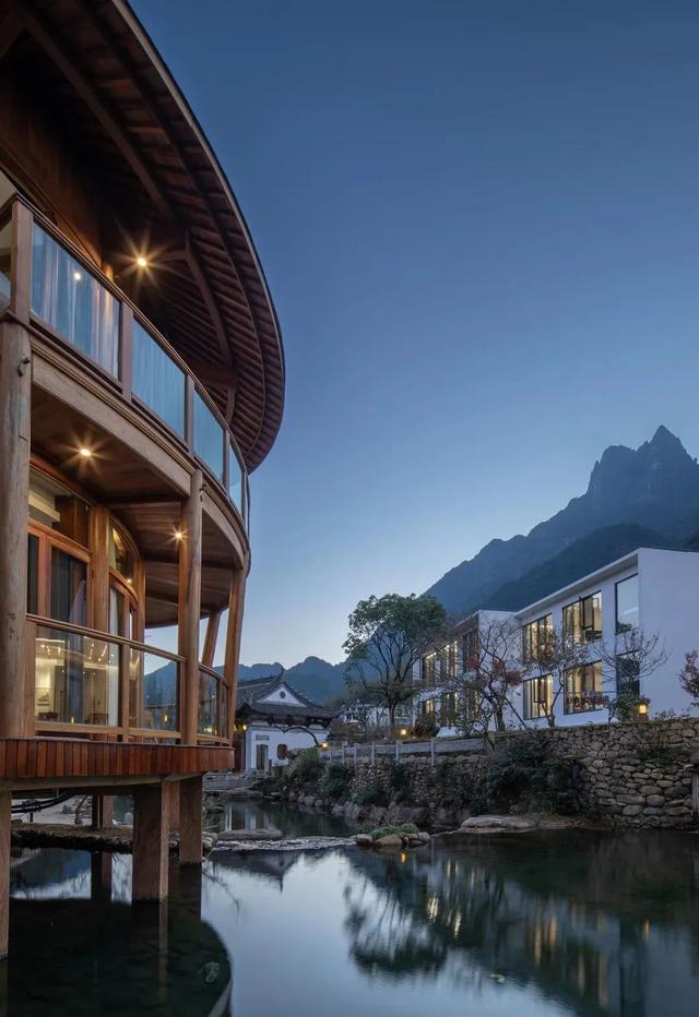 上饶三清山艺术田园避世民宿,好似画一样的民宿丨三清山望三清