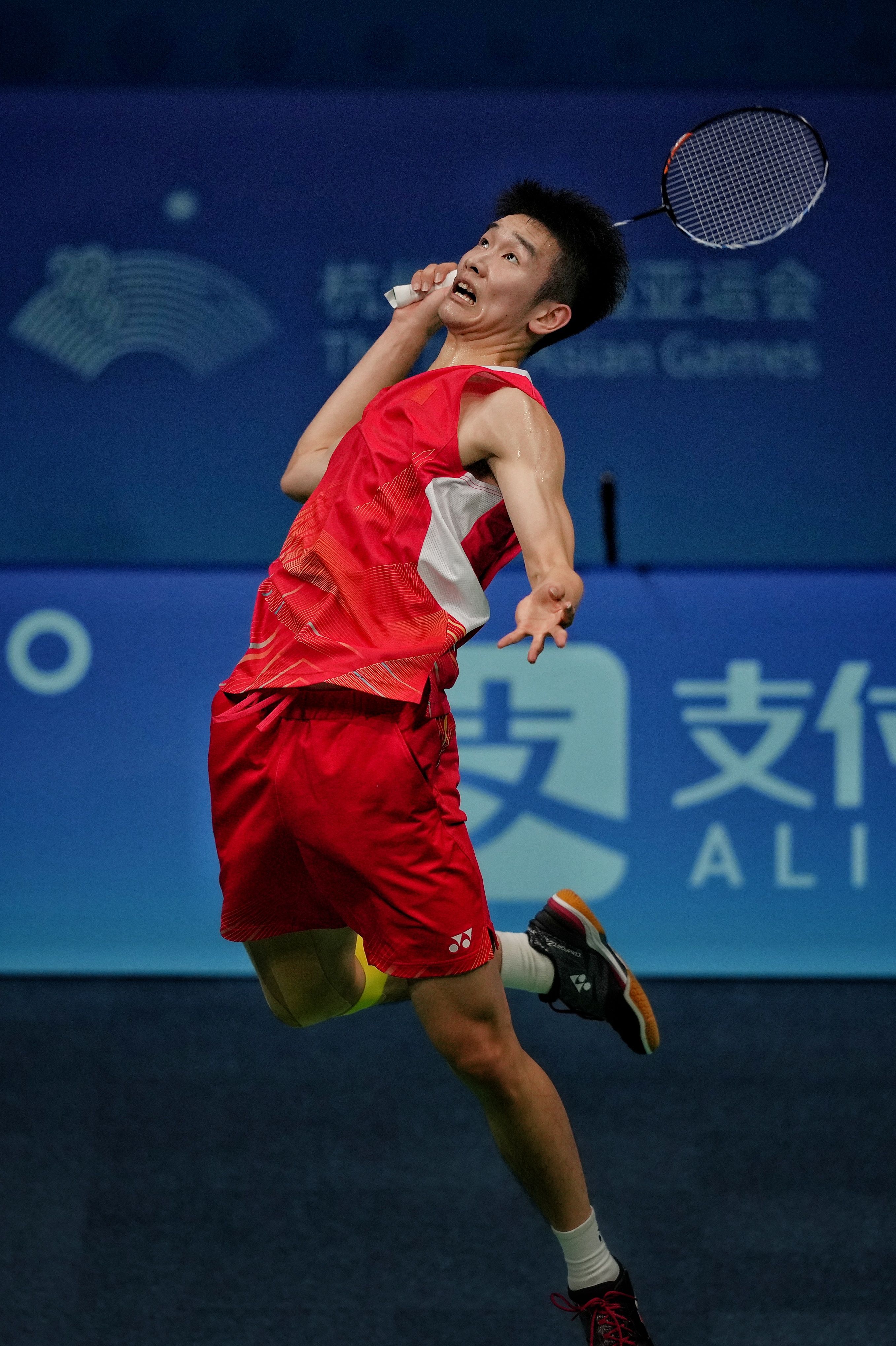 在杭州大放异彩!小将李诗沣首夺亚运会男单金牌