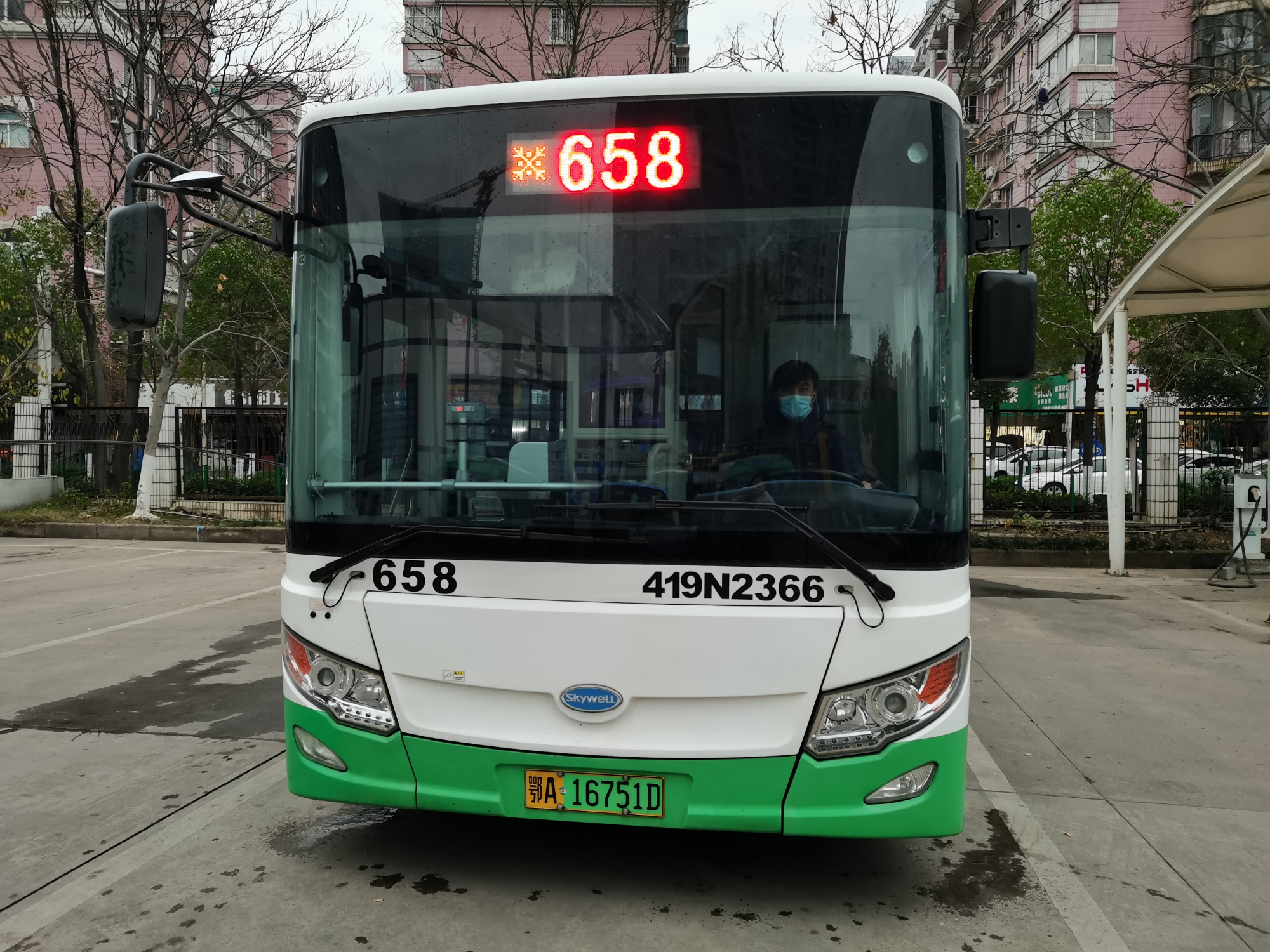 武汉:19日起,恢复并调整公交658路线路走向