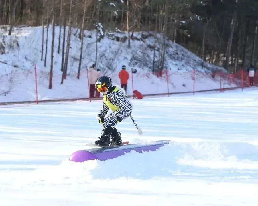 長春滑雪場攻略丨陽光春雪日滑雪正當時