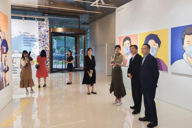 赵福禧出席复星战疫主题展览