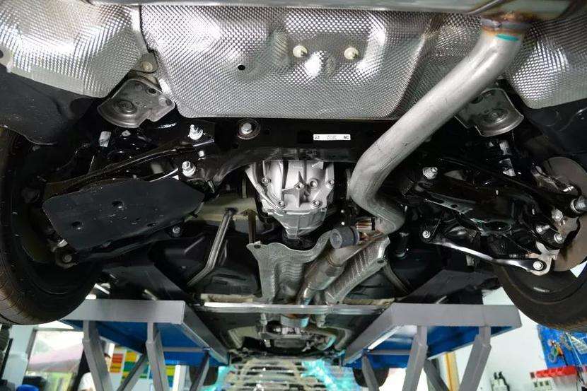 宝马f底盘和g底盘怎么分