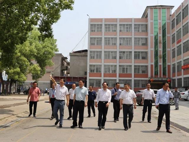 黄冈师范学院沈博士,挂职麻城二中副校长