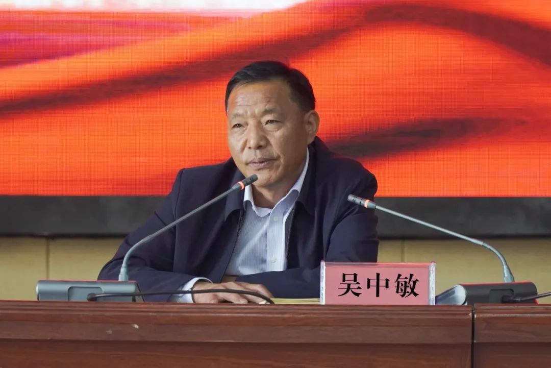 焦作市宇华实验学校赴嵩县一高开展教育教学帮扶活动