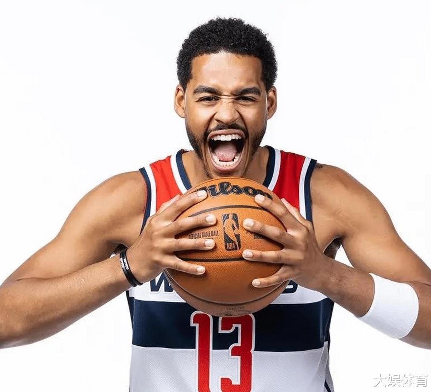 北京时间10月11日,nba季前赛,奇才队对阵海外联赛的一支球队,奇才队