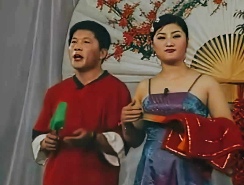 赵本山徒弟历小峰首提与葛珊珊离婚原因:是因为"钱"