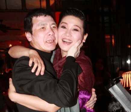 2009年冯小刚"夜宿门",徐帆笑称:倒在我们家枪底下,我不吃亏