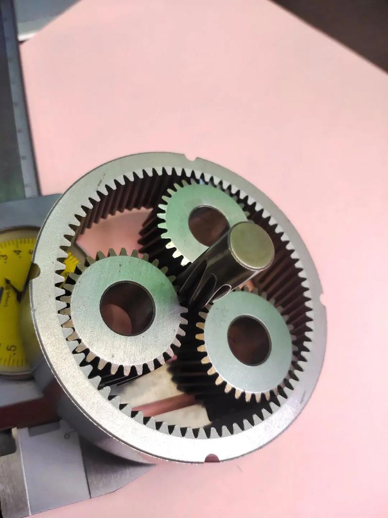 行星齿轮组一定要有一个是固定的吗