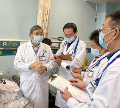 中国康复医学会儿康专委会唐久来教授来宁联合会诊