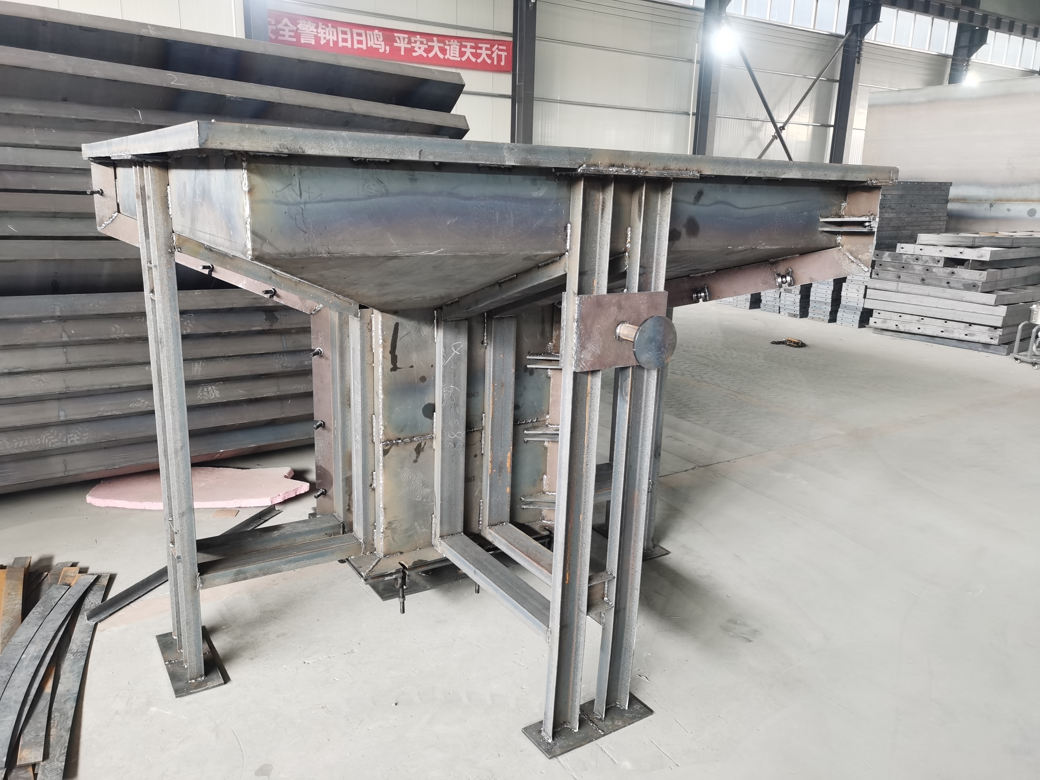 围墙立柱钢模具 水泥基础墩模具