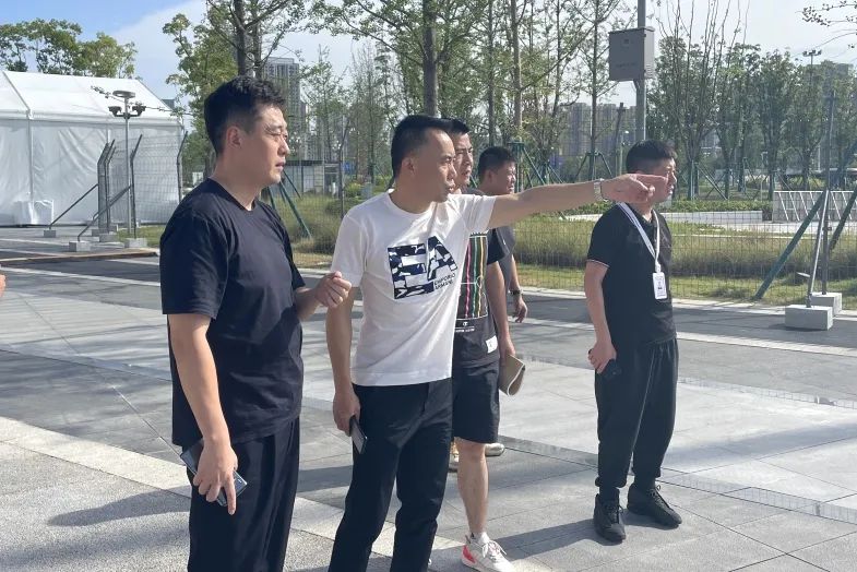 成都警察刘宏:"奔跑"在大运安保的"跑道"上