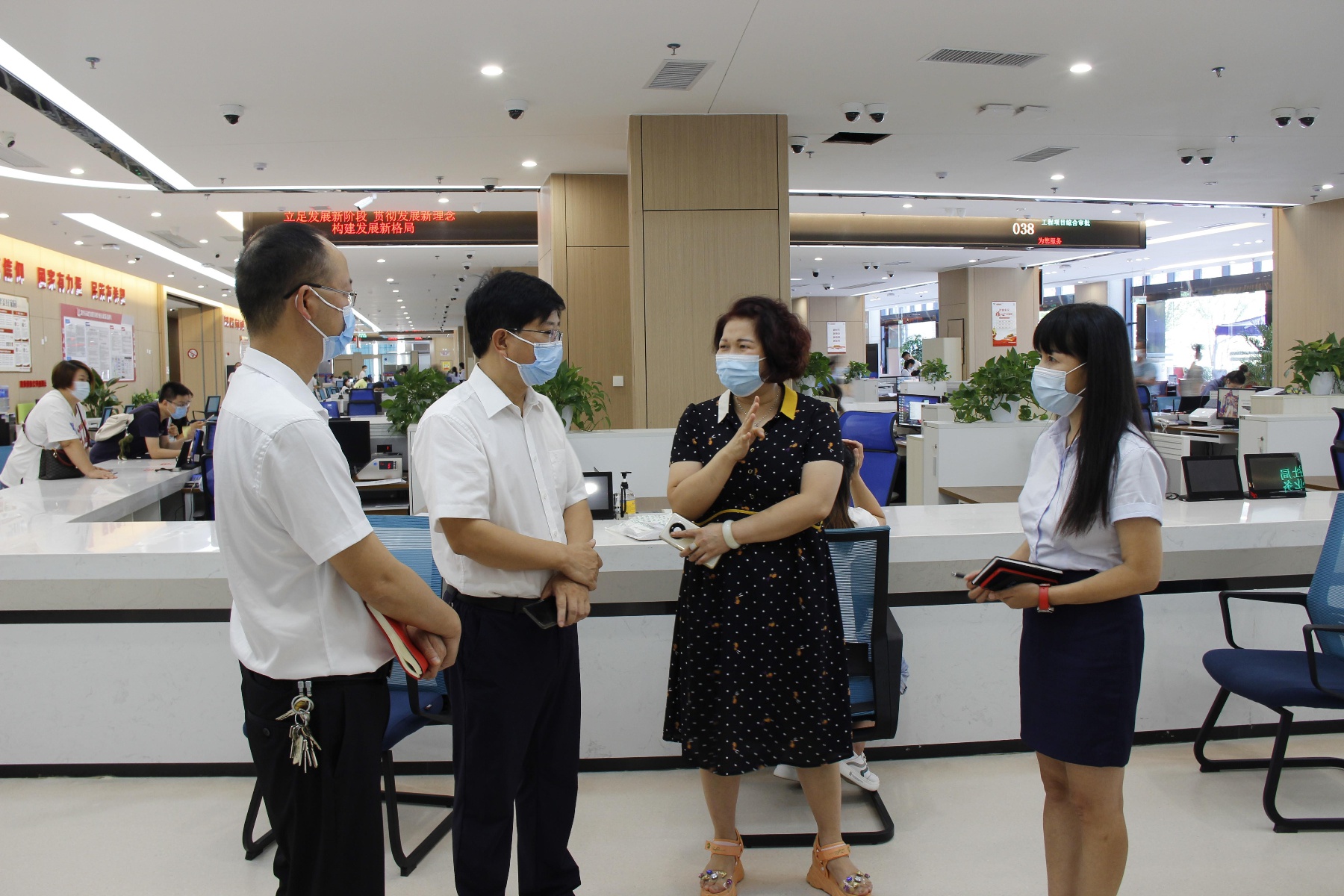 黔東南州人力資源和社會保障局到市民之家人社窗口開展