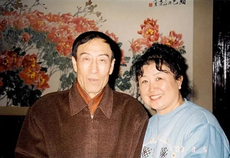 还记得"阿米尔,冲!"吗?著名艺术家梁音,角色经典,婚姻感人