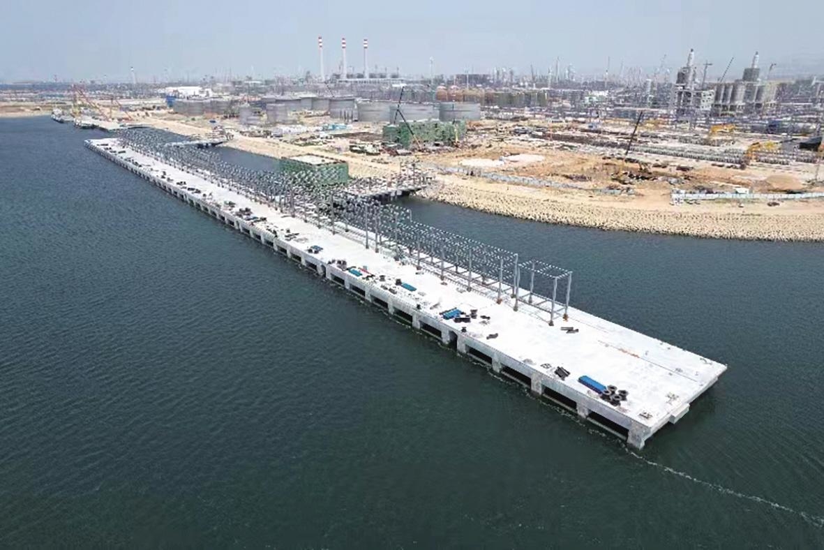 烟台港龙口港区南作业区码头主体完工