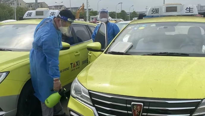 6月29日零时起,上海四大出租车调度中心接受高考考生用车预约