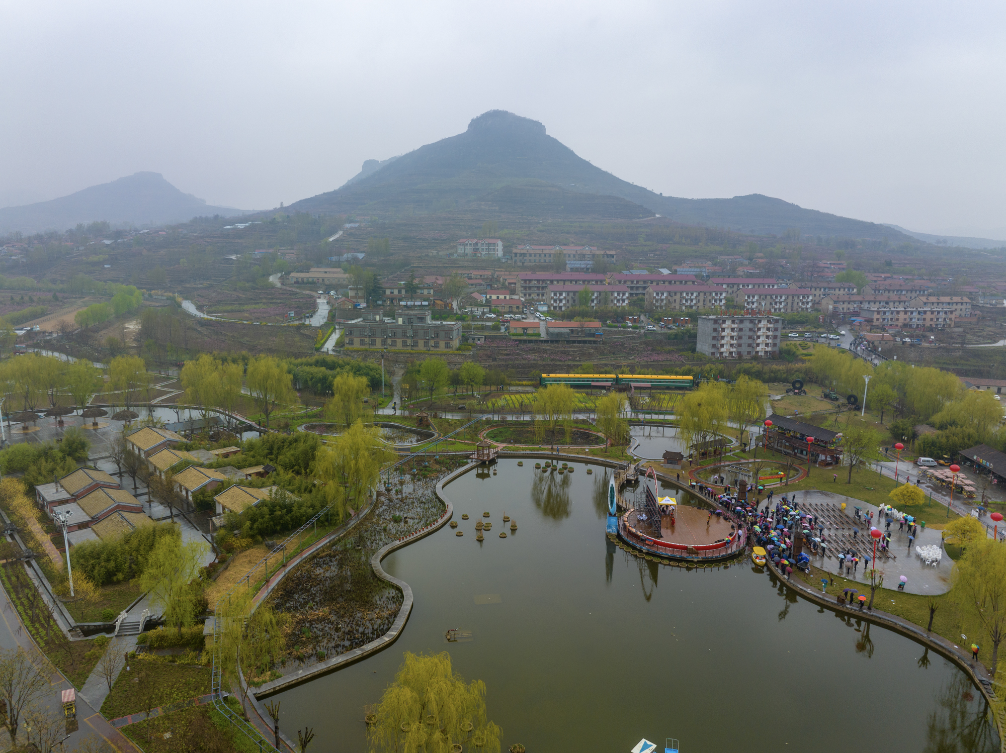 崮秀天下,世外桃源!蒙阴岱崮地貌第十七届桃花旅游节