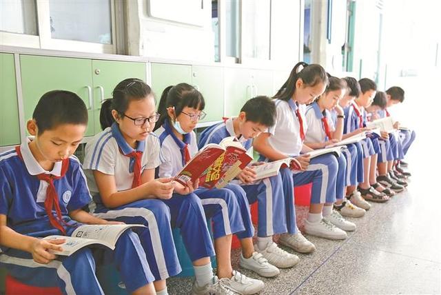 课间10分钟"玩"出智慧 深圳上沙小学推进课间"静文化"成效显著