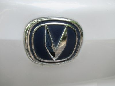 v字是什么牌子的车汽车