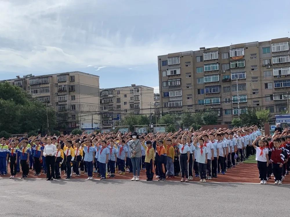 铁西区跃进小学开展以"祖国在我心中"为主题教育活动