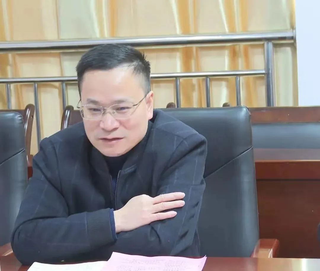 县委副书记,县长巫太明深入万安中学调研高三年级复习备考工作