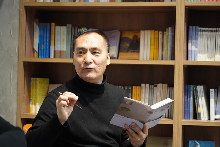 灵魂在寻找她的伴侣 何向阳诗集《刹那》重回短诗传统