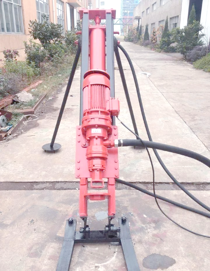 潜孔钻机在边坡支护中的应用,可灵活打孔于岩层与土壤