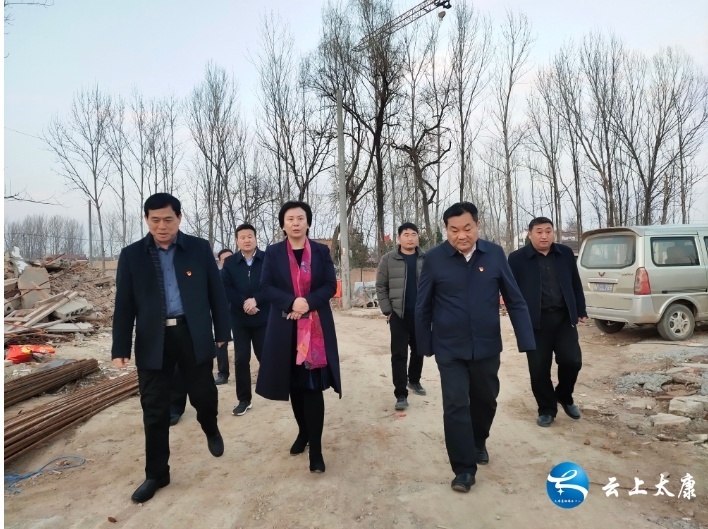 市委常委,市委组织部长岳文华到太康县调研水东地委革命旧址复原工程