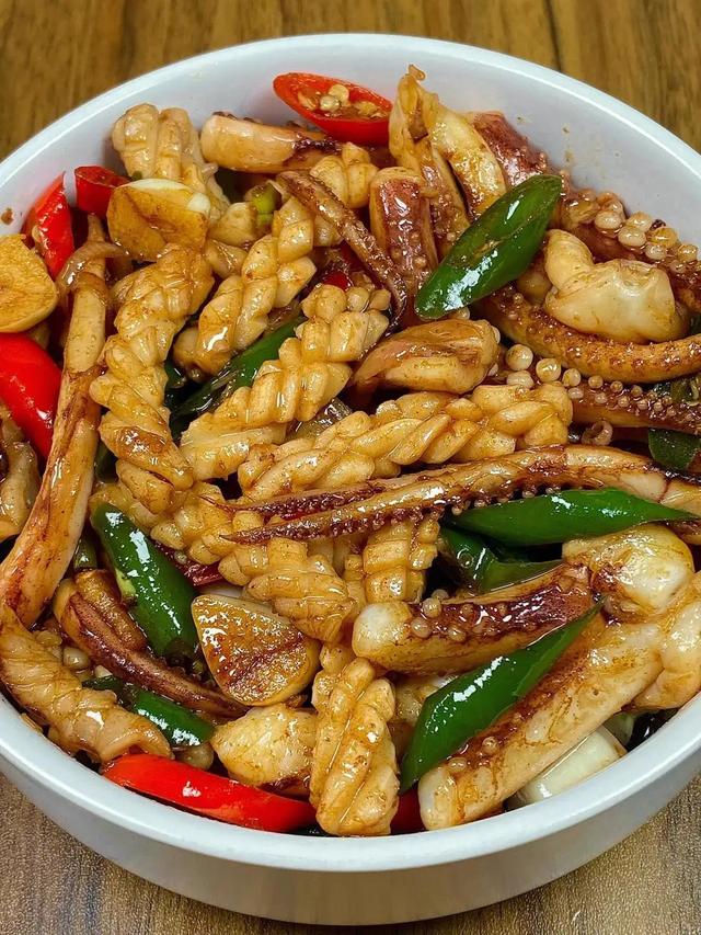 教你3种家常鱿鱼的做法,脆嫩鲜香简单易学,过年安排起来