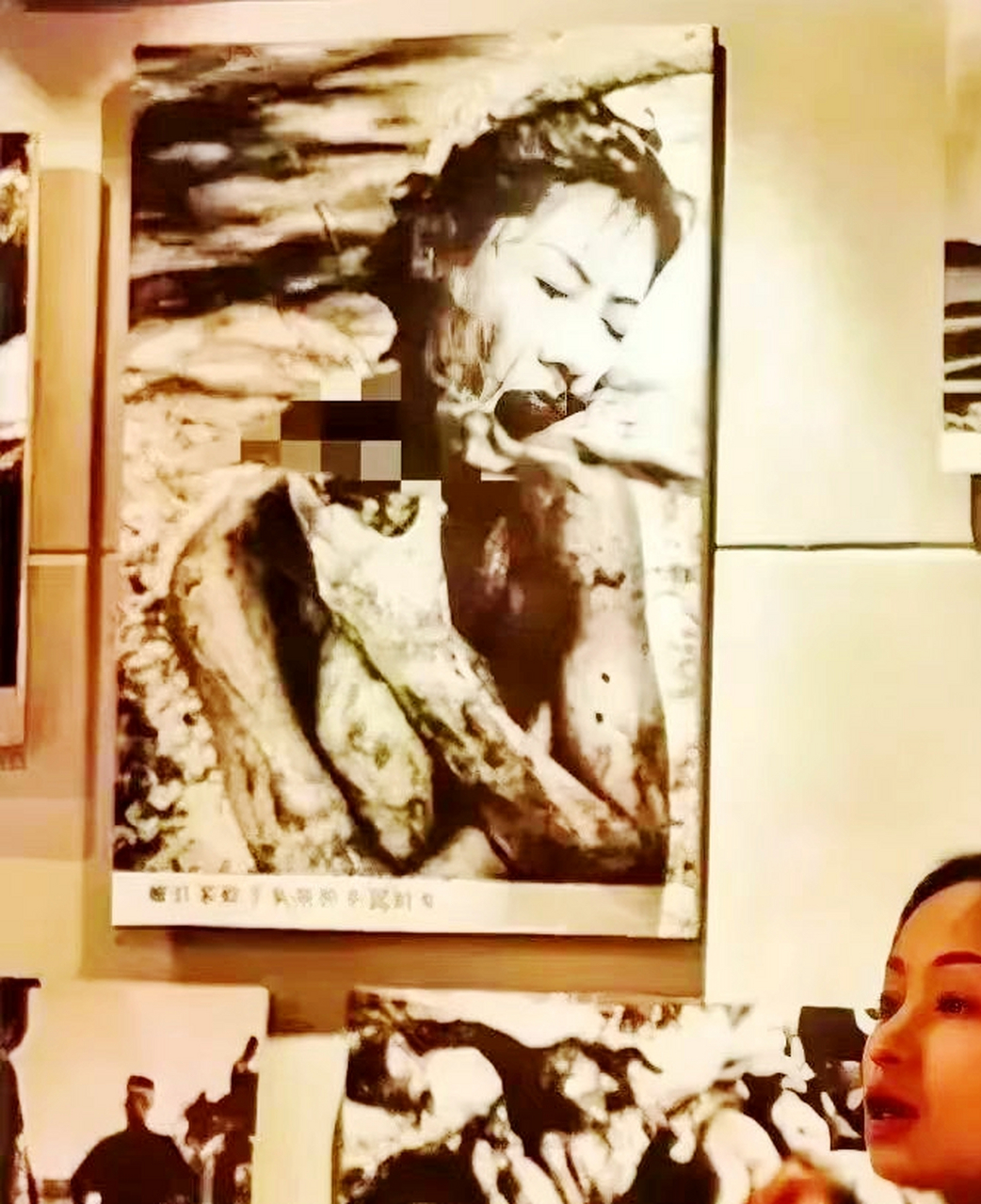 这一幕深深地触动了当代和后代亲历者的心.