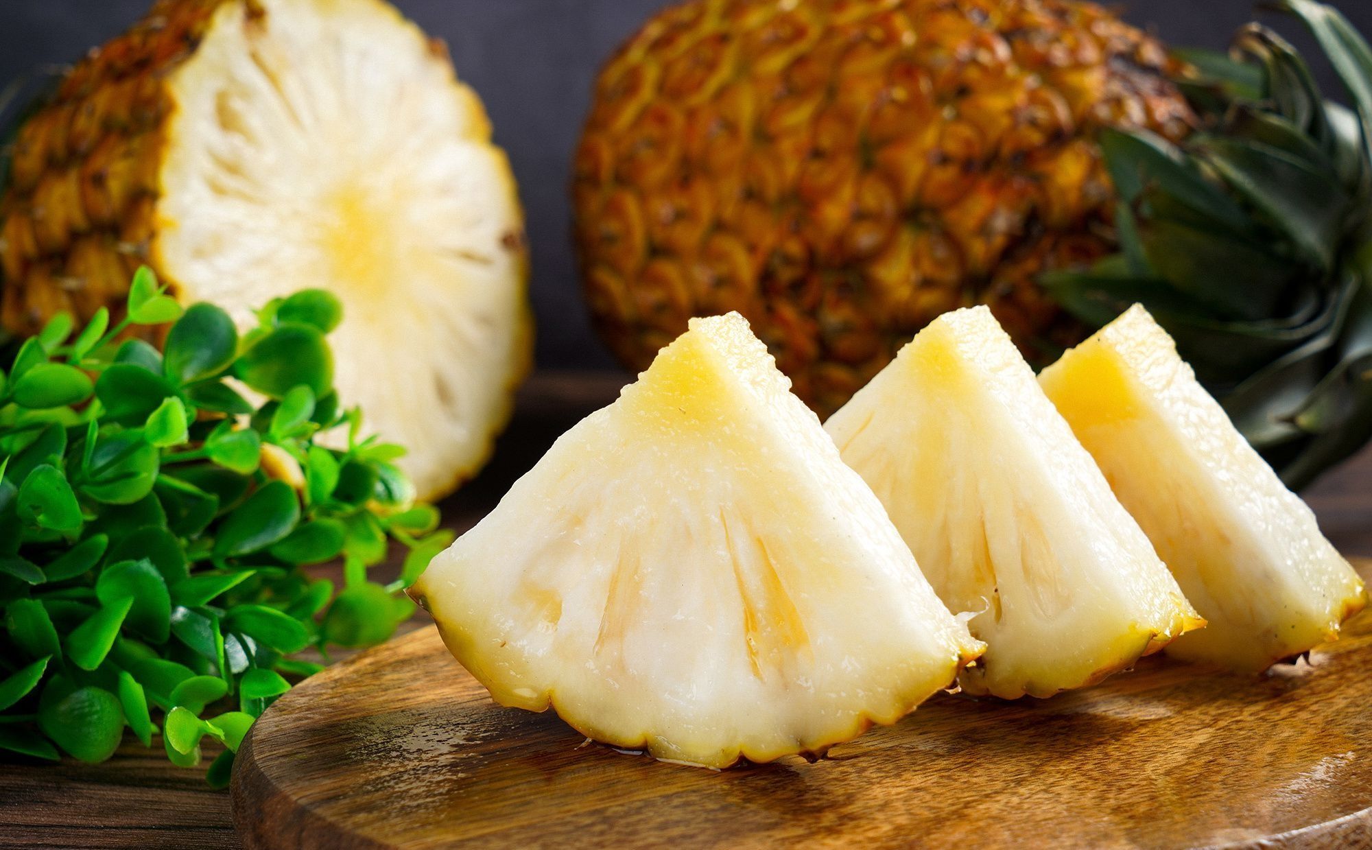 菠萝的功效与作用及营养价值（揭秘吃菠萝的4个好处）