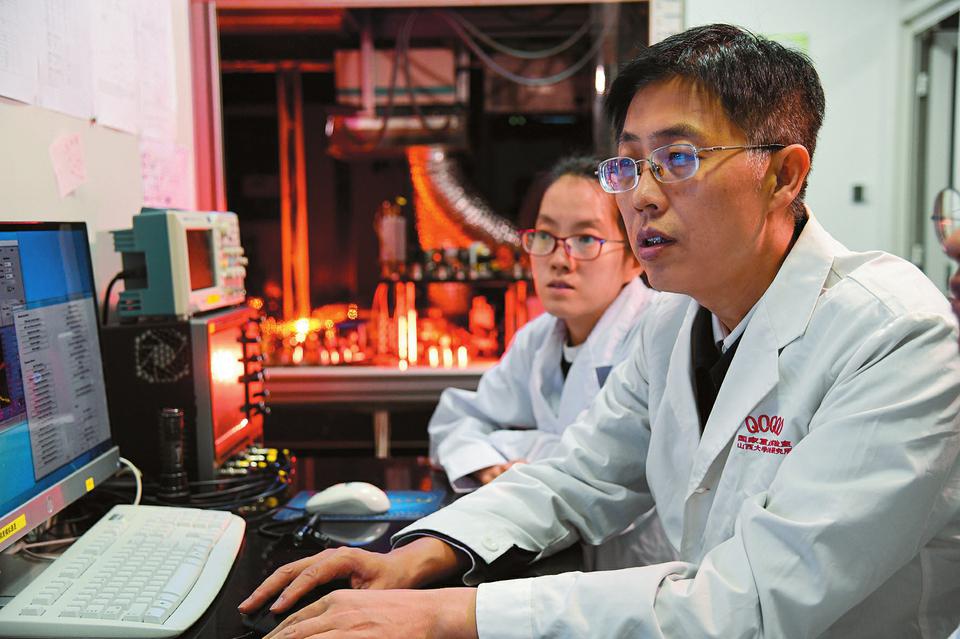 山西日报|张靖:传承科研路坚守报国心