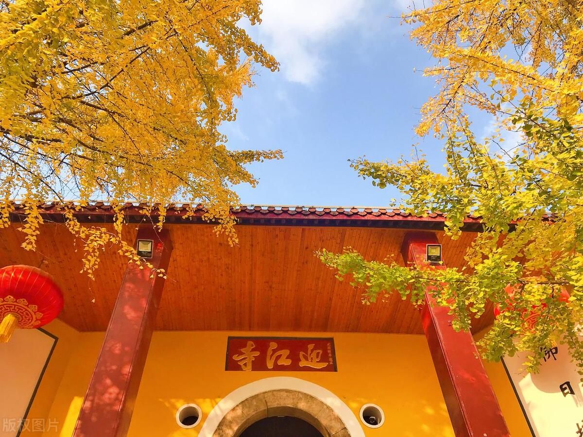 安庆有座寺庙,曾名"古万佛寺",被誉为安庆风景之一