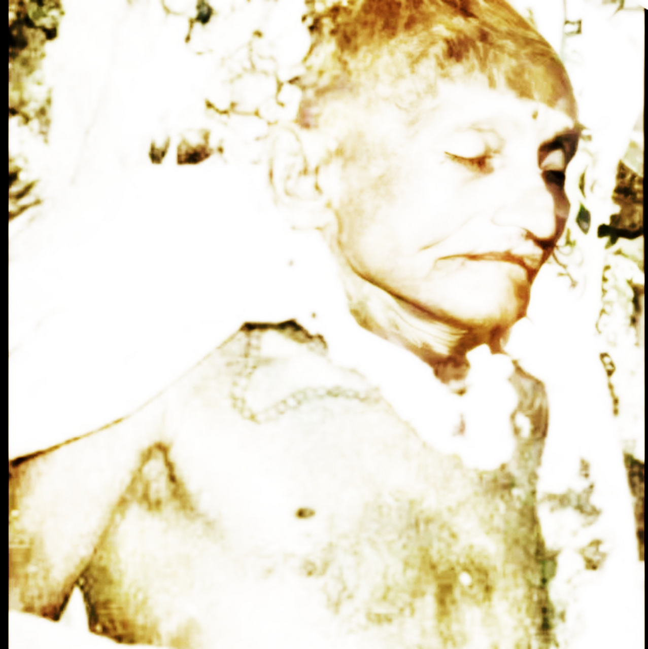 甘地被印度教顽固分子暗杀.