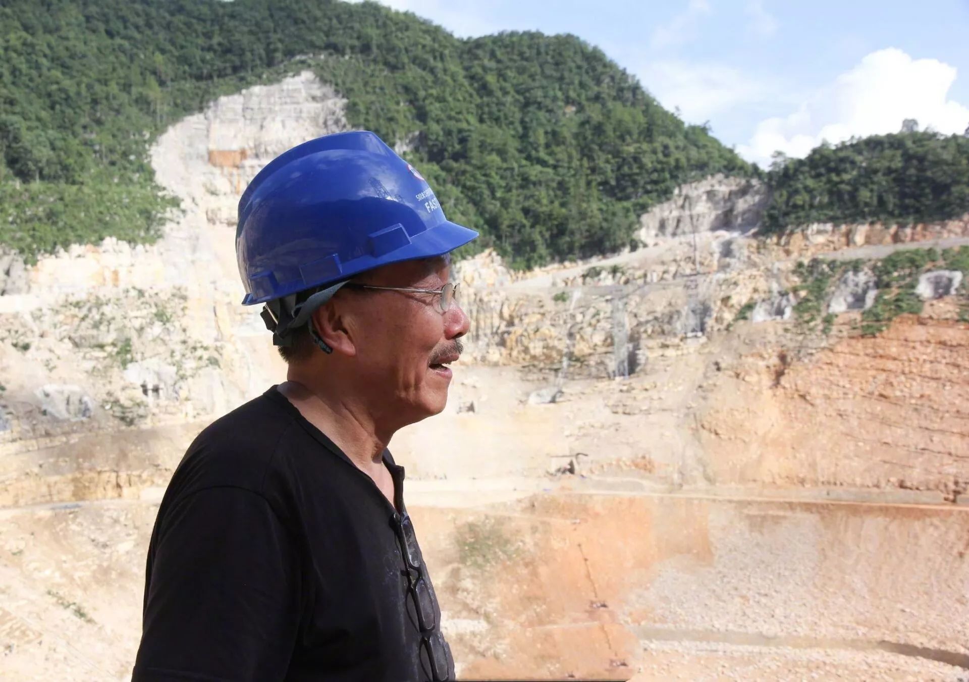 中国天眼收获测量星际磁场等重要成功的背后要感谢一个人-南仁东