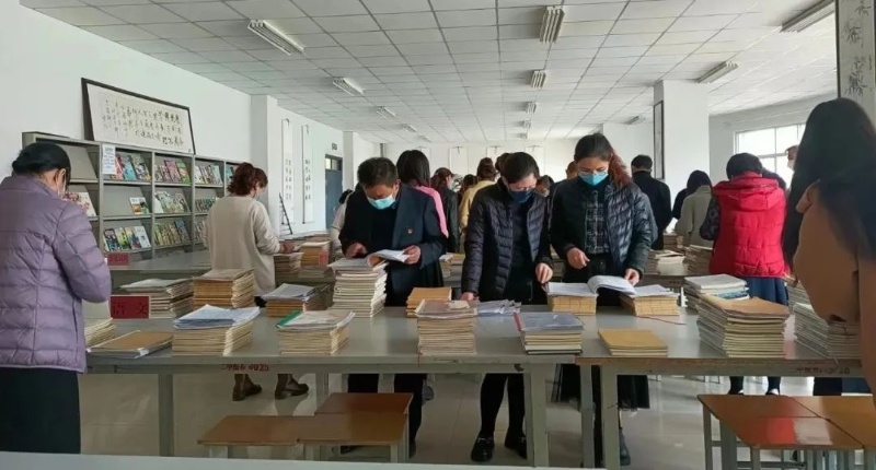 天祝县第二中学组织开展教案作业展评活动