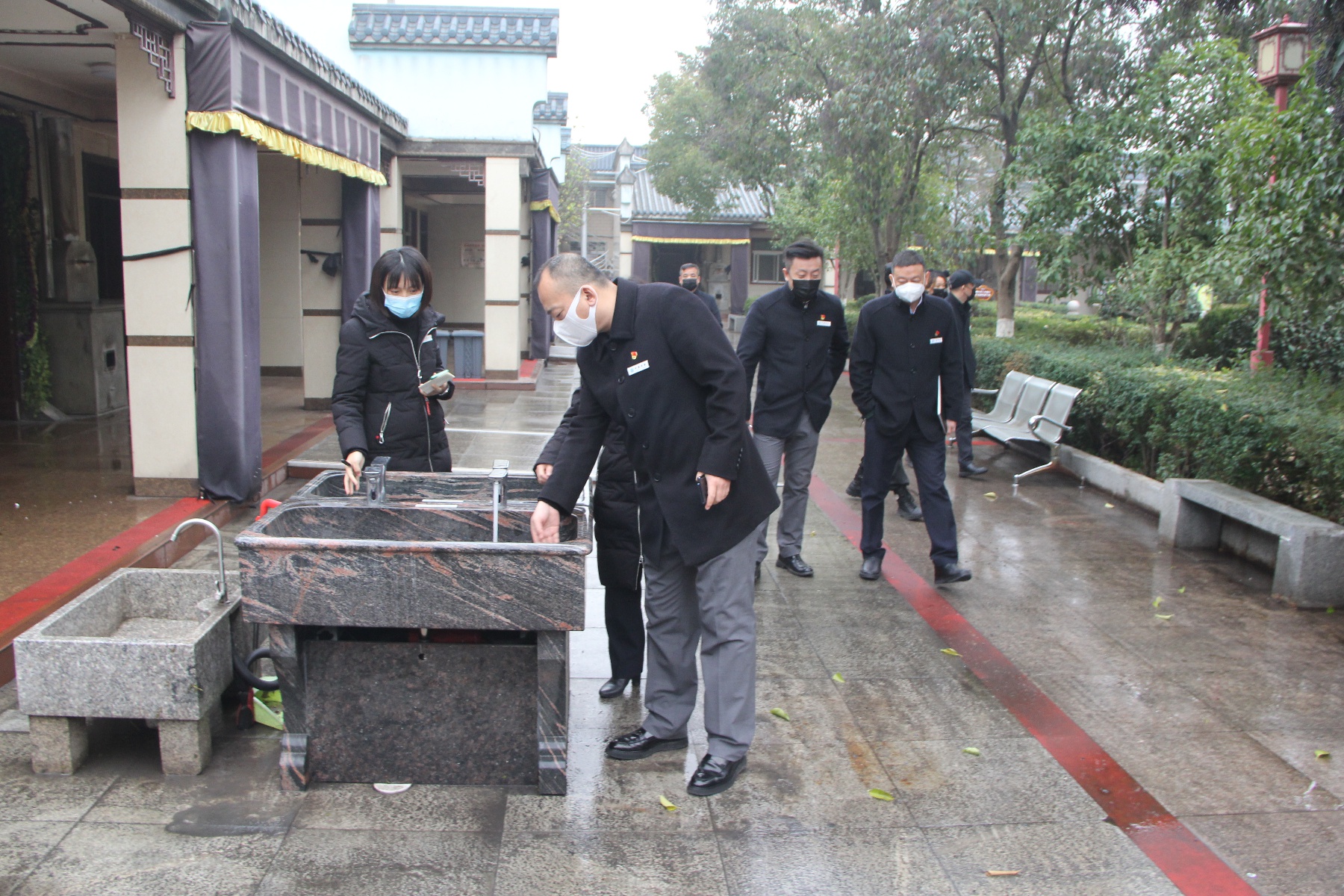 襄阳市殡仪馆召开创文工作专题会议并进行突击自查