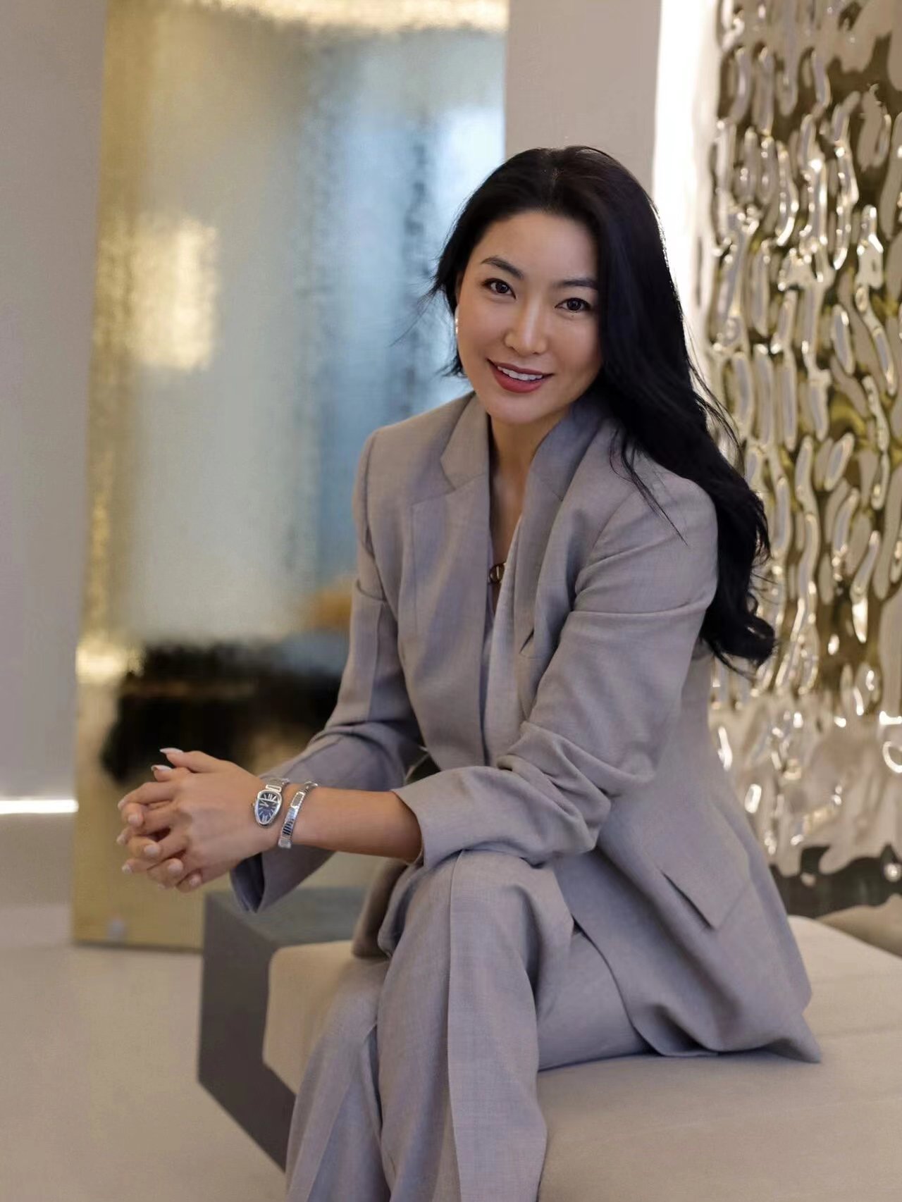 为什么女生一定要有自己的一份事业?