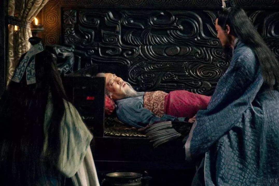 刘备白帝城托孤留下一句话,其中包含4个字,吓得诸葛亮声泪俱下