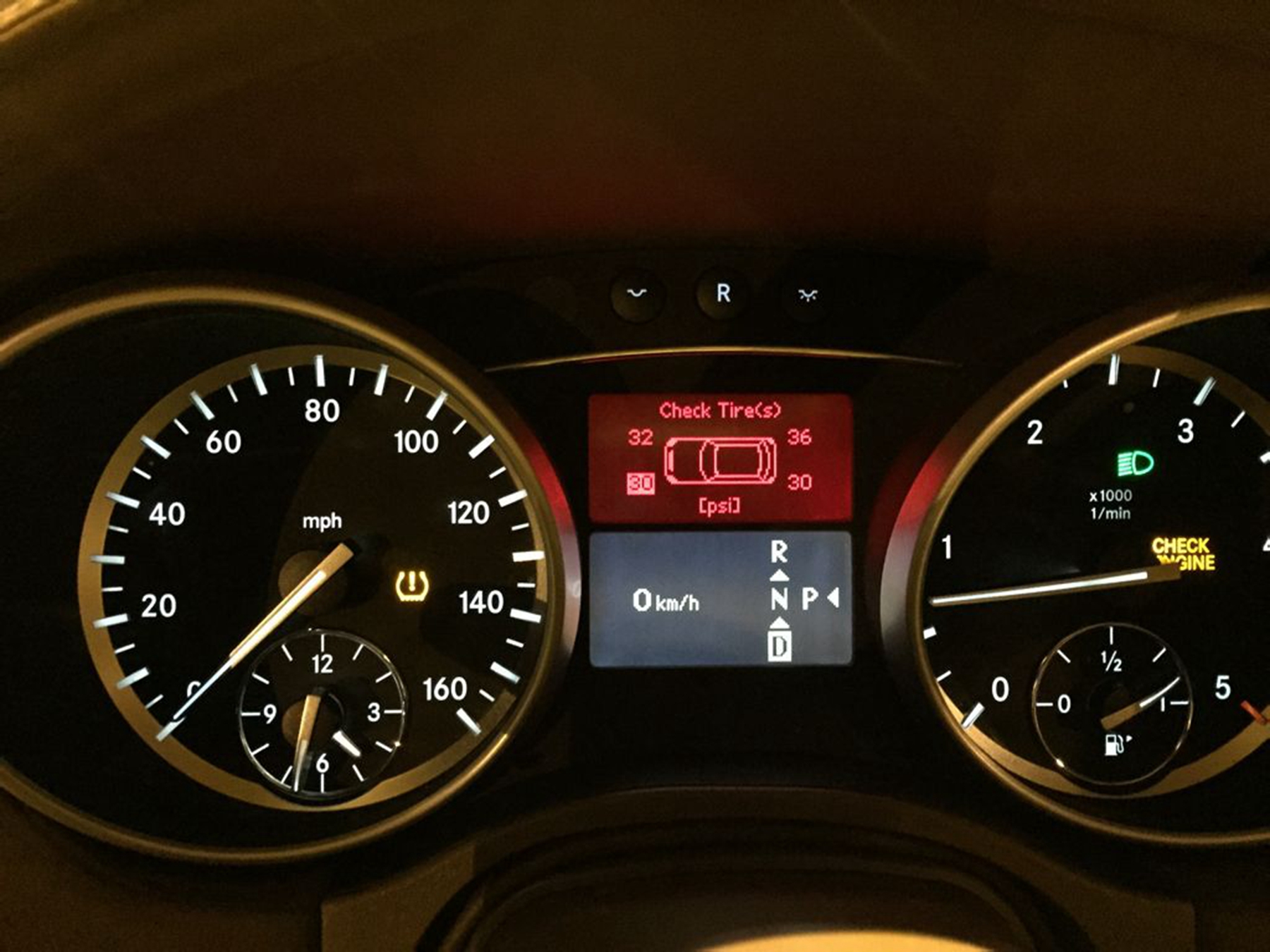 货车warn黄灯亮是什么故障?常见的货车系统故障都有哪些?