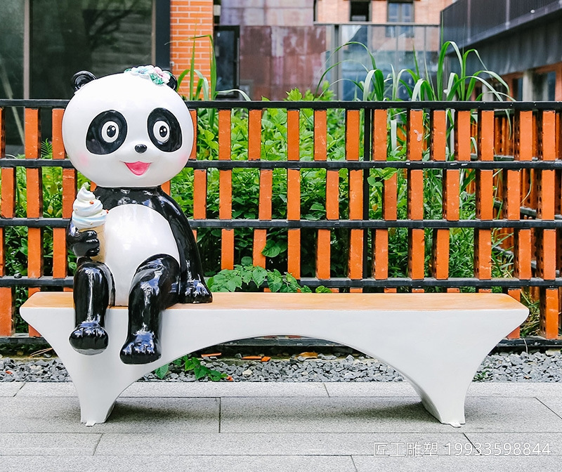 玻璃钢卡通熊猫坐凳网红打卡幼儿园装饰雕塑