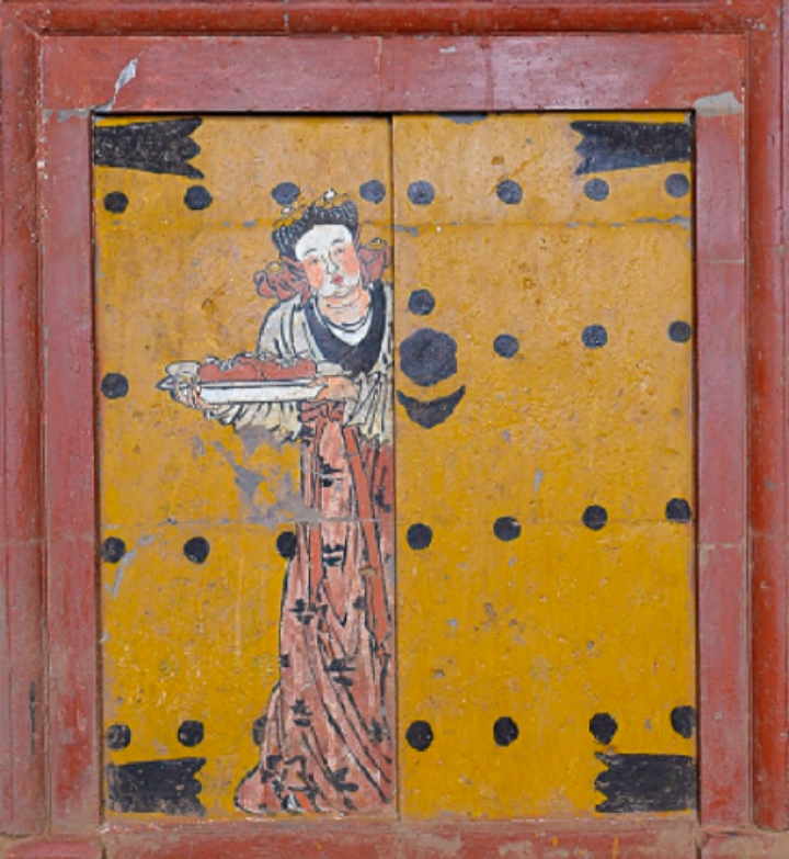 如山西汾西郝家沟金墓描绘的启门图,就是一位妇人端着盛满套拥墓