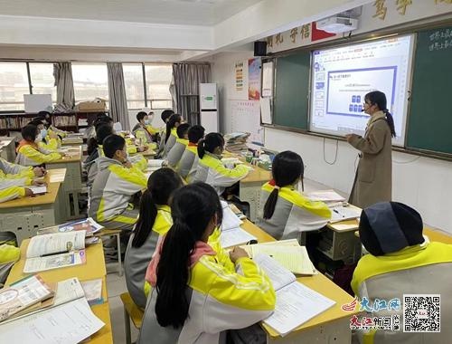 宜春八中:致力节能减排,共建美好校园(图)