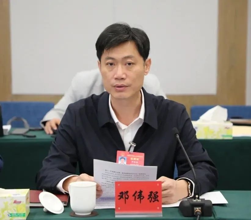 「聚焦省两会」白沙代表团召开会议 推选邓伟强为白沙代表团团长