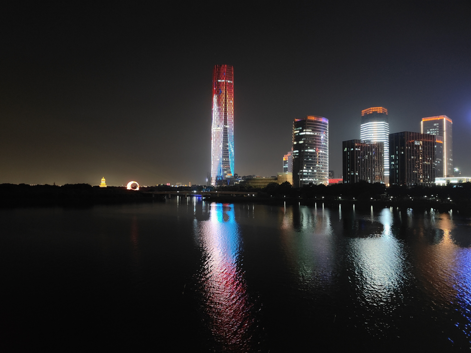 厦门岛外集美杏林湾一片景色极美