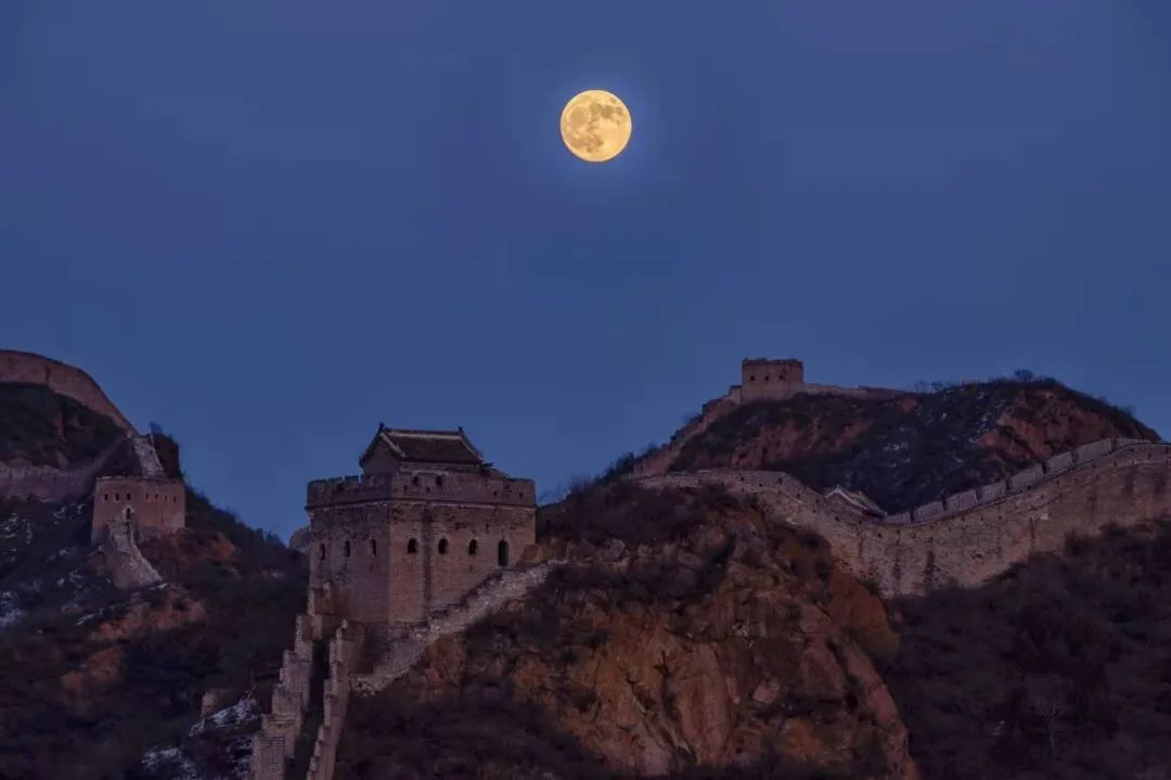冬季金山岭长城的月光美景你一定不想错过!