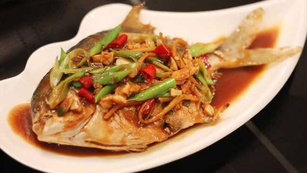 上海的经典名菜与文化遗产——红烧鲳鱼