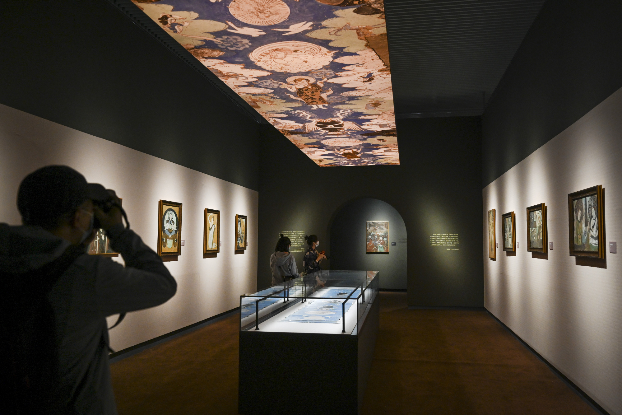 新疆美术馆加紧布展即将开放